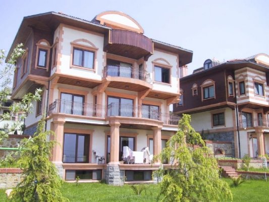 Çamlıca Hakkı Ekşi Mansions